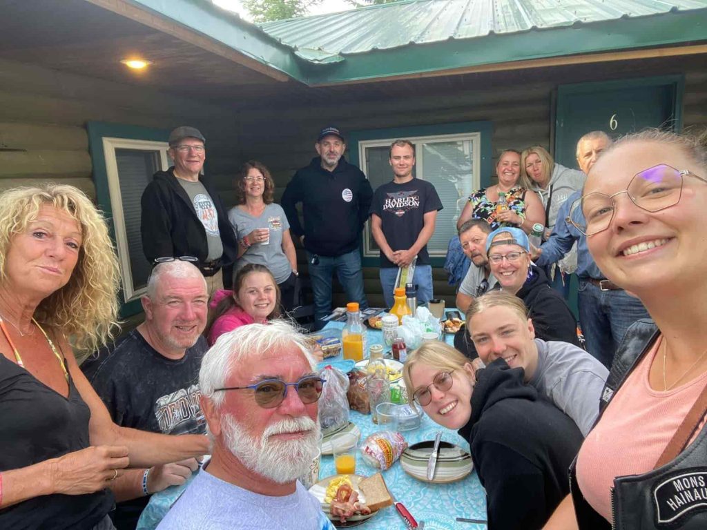 HOG members sitting around a table.